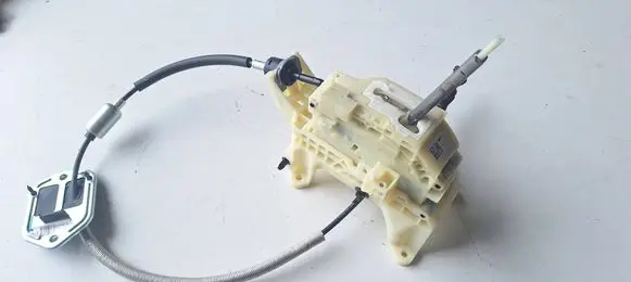 KIA Pro Cee'd III Gear shifter/selector 46700M62110KB 46700