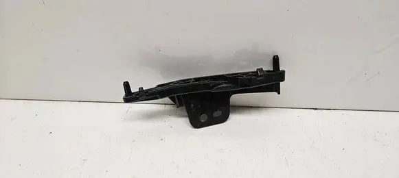 BMW X7 G07 Fender mounting bracket 7458365