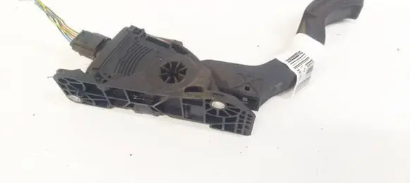 Ford Focus Accelerator throttle pedal BV619F836AB BV61-9F836-AB