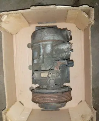 KIA Sorento Air conditioning (A/C) compressor (pump)