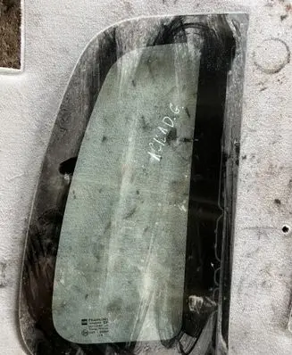 Opel Agila A Rear side window