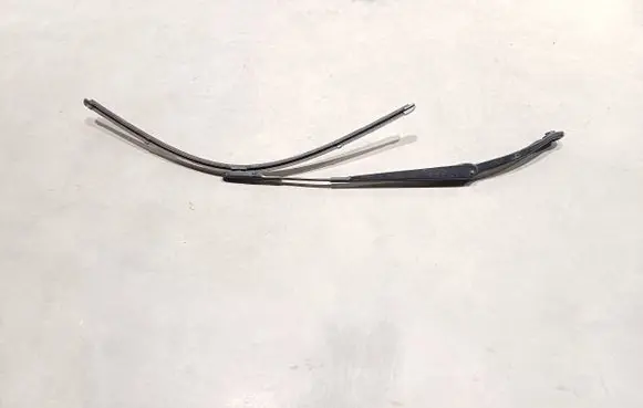 Mercedes-Benz A W176 Front wiper blade arm A1768200044