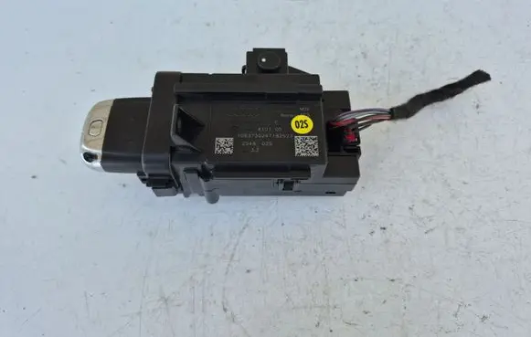Audi A4 S4 B8 8K Ignition lock 8K0909131