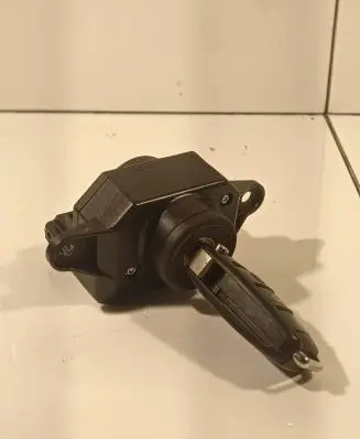 Audi A6 S6 C6 4F Ignition lock 4F0909131 4F0910131 33301101