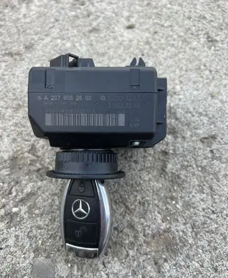 Mercedes-Benz C W204 Ignition lock A2049052600 2049052600