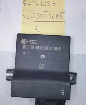 Audi Q7 4L Gateway control module 4L0907468B