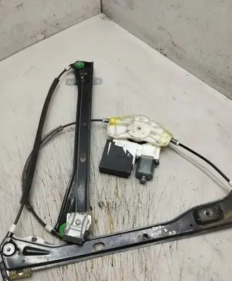 Volkswagen Golf V Front door window regulator motor 05075730 1K0959792J 73031100741452