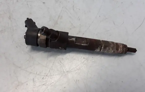 Renault Scenic II - Grand scenic II Fuel injector 8200389369
