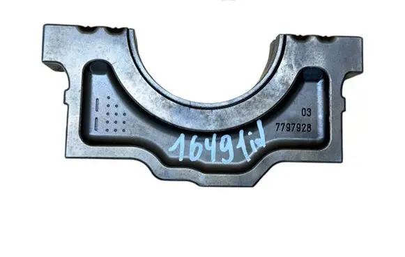 BMW 5 F10 F11 Crankshaft Holder 7797928