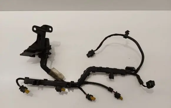 Audi A3 S3 8P Fuel injector wires 06J971824