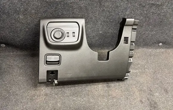 Jeep Grand Cherokee WL Other interior part P6PM16TX7AD 6XN031X7AB P68410472AB