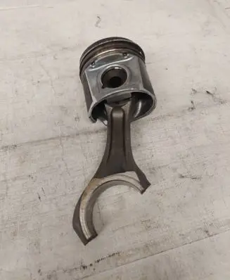 Iveco Daily 5th gen Piston 504057276