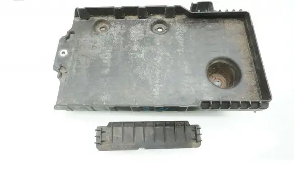 Volvo V40 Battery box tray 31301934