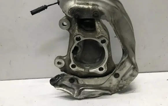 BMW 2 F22 F23 Front wheel hub 6792286