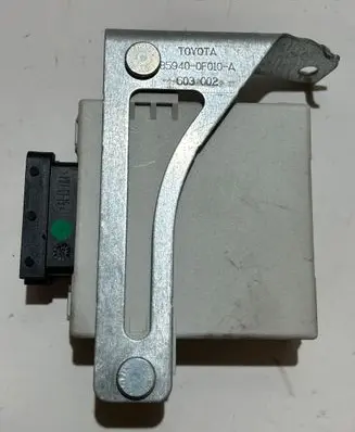 Toyota Corolla Verso AR10 Window wiper relay 859400F010A 603002
