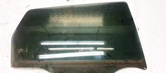 Nissan Qashqai+2 Rear door window glass