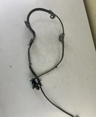 Toyota RAV 4 (XA20) ABS rear brake sensor 