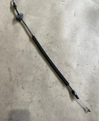 Volkswagen Touran I Front door cable line 1T0837085A