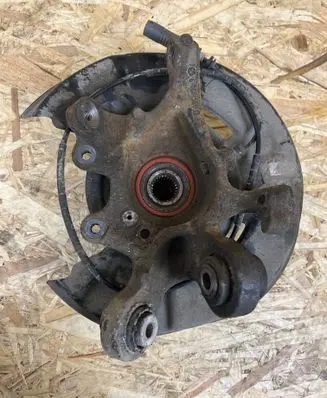 BMW 1 E81 E87 Rear wheel hub spindle/knuckle 676158009
