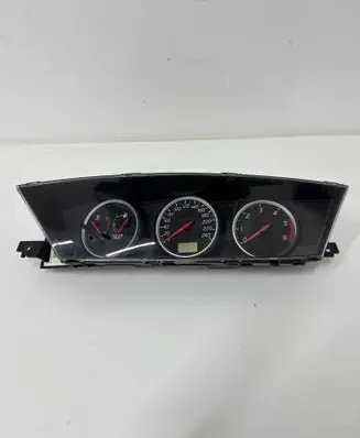 Speedometer (instrument cluster)