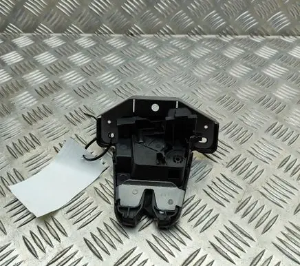 Volvo S90, V90 Tailgate/trunk/boot lock/catch/latch 31484599