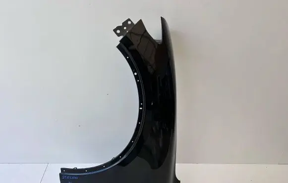 Alfa Romeo Stelvio Fender