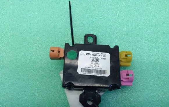 Jaguar F-Pace USB control unit FW9319010BC