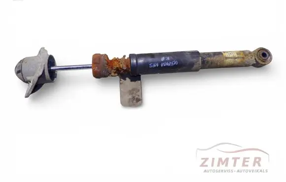 Skoda Octavia Mk2 (1Z) Front shock absorber mounting bracket 