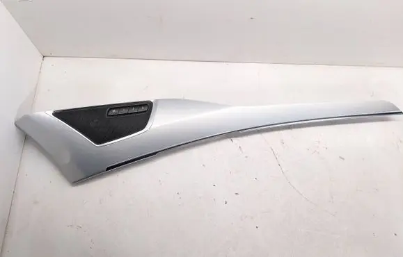 Volvo XC90 Front door trim bar 31407856