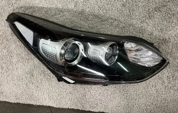 KIA Sportage Headlight/headlamp 92102F1010 150520180526 R009R010072269