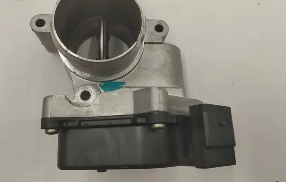 Volkswagen Golf VI Throttle valve 325207032 03L128063Q
