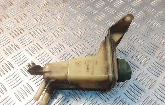 Audi A6 S6 C5 4B Power steering fluid tank/reservoir 8D0422373C