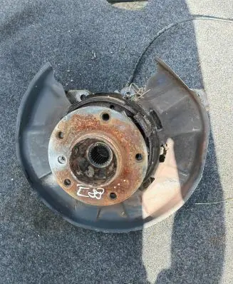 BMW 1 E82 E88 Rear wheel hub