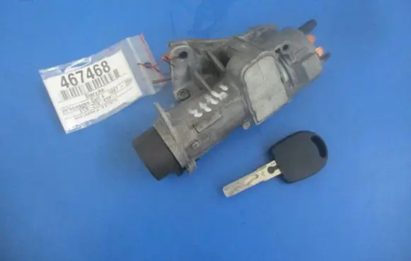 Volkswagen Golf IV Ignition lock 4B0905851C