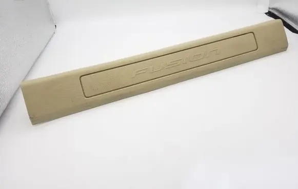 Front sill trim cover