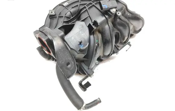 Hyundai Tucson TL Intake manifold 7209844