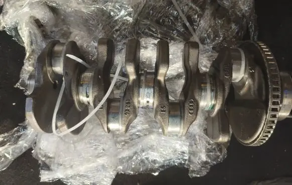 Audi A4 S4 B9 Crankshaft 06hr 06HL