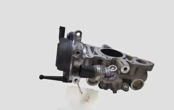 Mercedes-Benz E W213 EGR valve A6541406900 A2C12988100