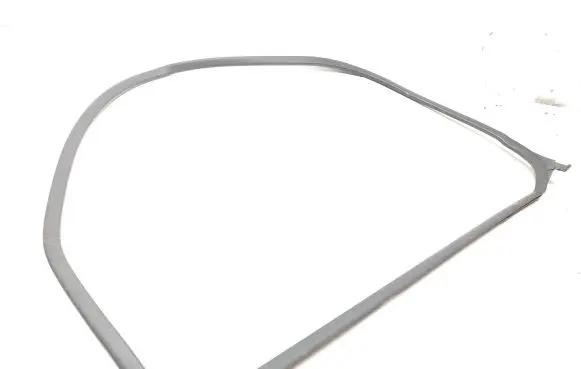 Nissan NV300 Front door glass trim molding