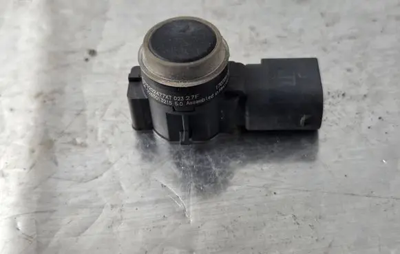Peugeot 3008 II Parking PDC sensor 9675202477XT