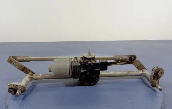 Seat Ibiza IV (6J,6P) Front wiper linkage and motor 6R1955023A