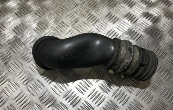 Mercedes-Benz CLK A209 C209 Intercooler hose/pipe a2710901437 750354