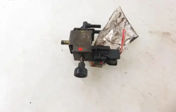 Nissan Primera Valve vacuum AESA123