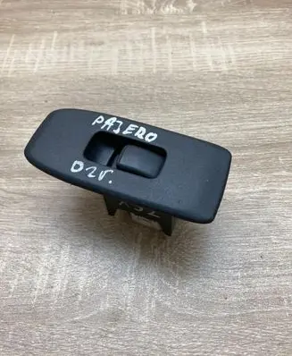 Mitsubishi Pajero Electric window control switch MR445659 MR444892