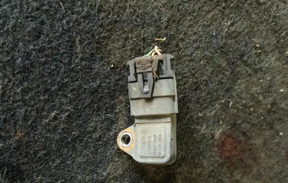 KIA Sportage Air pressure sensor 393002B100