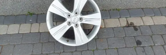 KIA Sportage R17 alloy rim 
