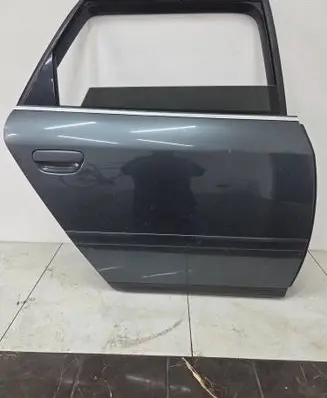 Audi A6 S6 C5 4B Rear door
