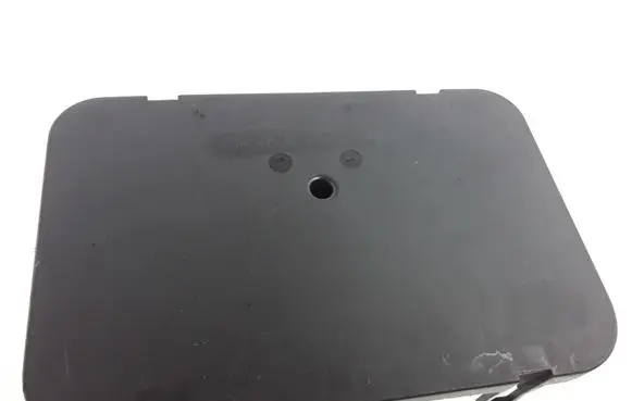 BMW X5 F15 Quarter panel pressure vent 9122453