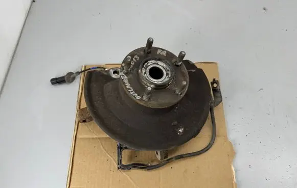 Mitsubishi Outlander Front wheel hub spindle knuckle