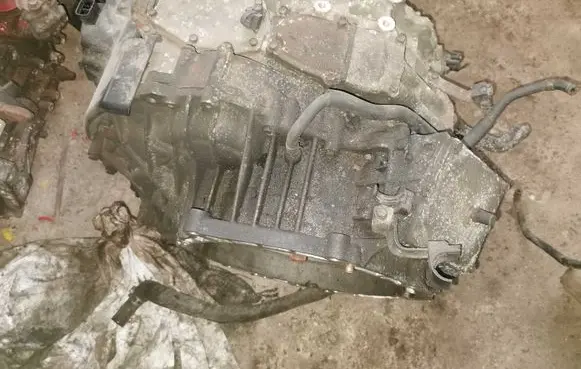 Toyota Prius (XW20) Automatic gearbox 2031104888